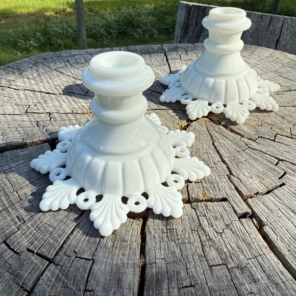 Pair of Beautiful Vintage Westmoreland Milk Glass Candleholders - Picture 2 of 4